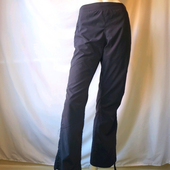 bcg pants with pockets